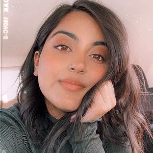 Meet your Posher, Heba